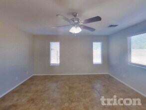 21201 N Conlon Rd in Maricopa, AZ - Foto de edificio - Building Photo