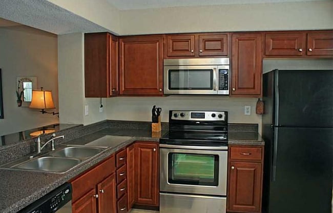 1374 Battleford Dr in Virginia Beach, VA - Building Photo - Building Photo