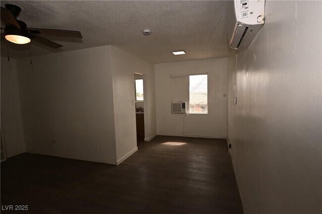 380 N 13th St in Las Vegas, NV - Foto de edificio - Building Photo