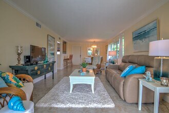 1550 Gulf Shore Blvd N in Naples, FL - Building Photo - Building Photo