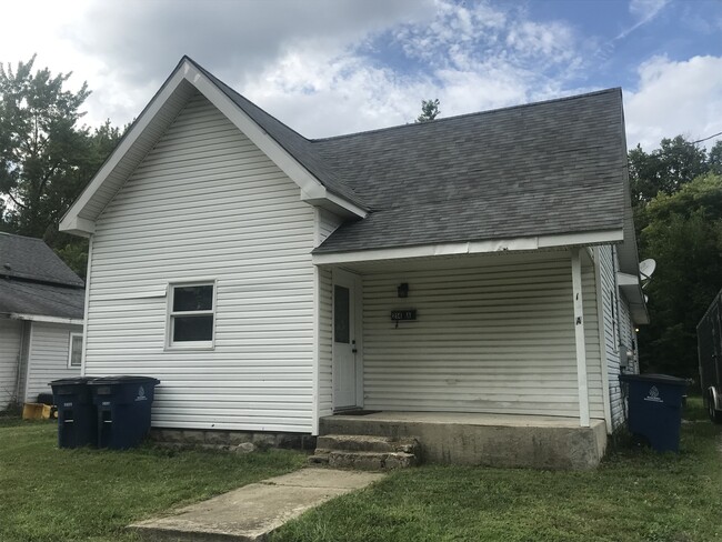 214 W 37th St, Unit A (Front) in Marion, IN - Building Photo - Building Photo