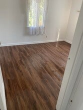 843 SW 116th St in Seattle, WA - Building Photo - Building Photo