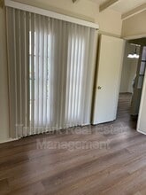 1037 E Glenoaks Blvd in Glendale, CA - Building Photo - Building Photo