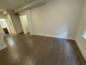 268 Newbury St, Unit 10 in Boston, MA - Foto de edificio - Building Photo