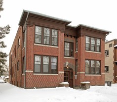 824 Grand Ave Apartments