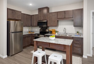 Decatur Landing I & II in Brooklyn Park, MN - Building Photo