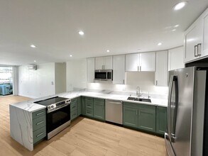 2965 Mission Blvd in San Diego, CA - Building Photo - Building Photo