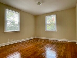 1003 39th Ave N in Nashville, TN - Building Photo - Building Photo