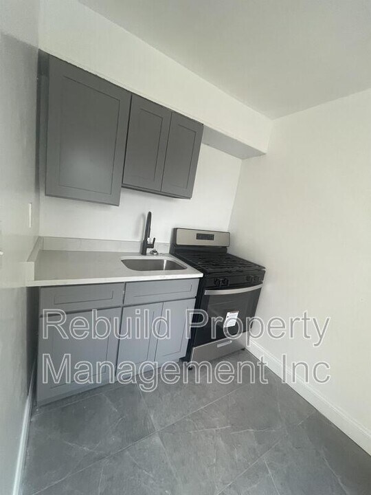 4037 Edgewood Rd in Baltimore, MD - Building Photo