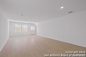 10762 Twyla Rd in San Antonio, TX - Building Photo - Building Photo