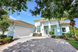 14823 Dockside Ln in Naples, FL - Building Photo - Building Photo