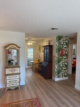 440 SE Fini Dr in Stuart, FL - Foto de edificio - Building Photo