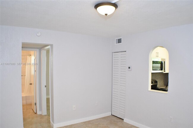 1398 NW 61st St in Miami, FL - Building Photo - Building Photo