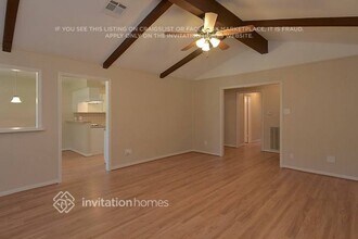 18710 Twigsworth Ln in Humble, TX - Foto de edificio - Building Photo