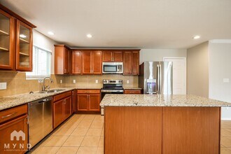 11331 Fine Design in San Antonio, TX - Foto de edificio - Building Photo