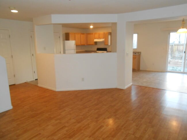 1825 Elk Springs St in Loveland, CO - Building Photo - Building Photo