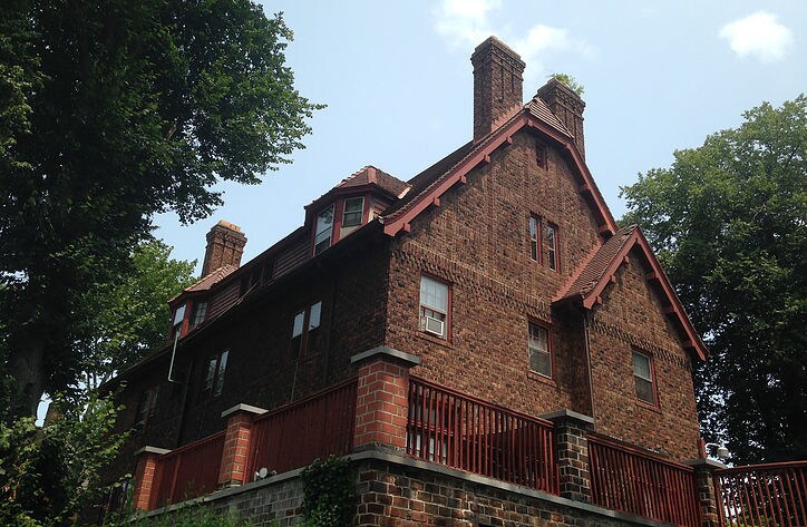 Tudor Terrace Apartments in New Haven, CT - Building Photo