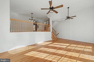 5705 Governors Pond Cir in Alexandria, VA - Building Photo