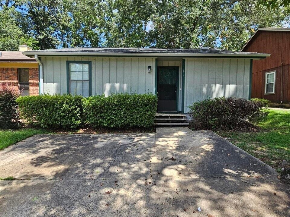 1837 Meriadoc Rd in Tallahassee, FL - Building Photo