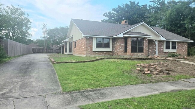 12119 Mallory Ave
