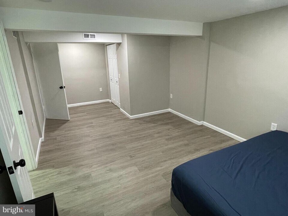 6919 Bugledrum Way in Columbia, MD - Building Photo