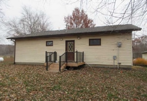 639 Dunn Cir in Sullivan, IL - Building Photo