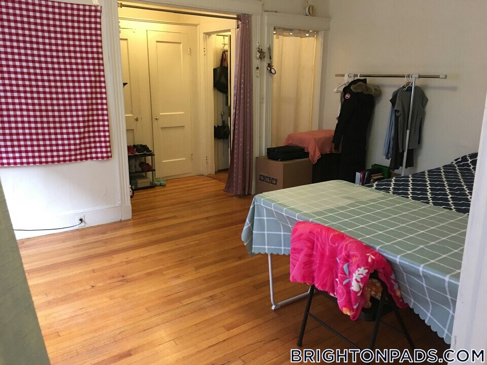 88 Washington St in Boston, MA - Building Photo