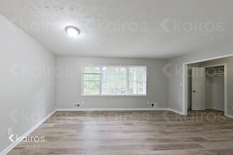 6391 Sherwood Trail in Austell, GA - Building Photo - Building Photo