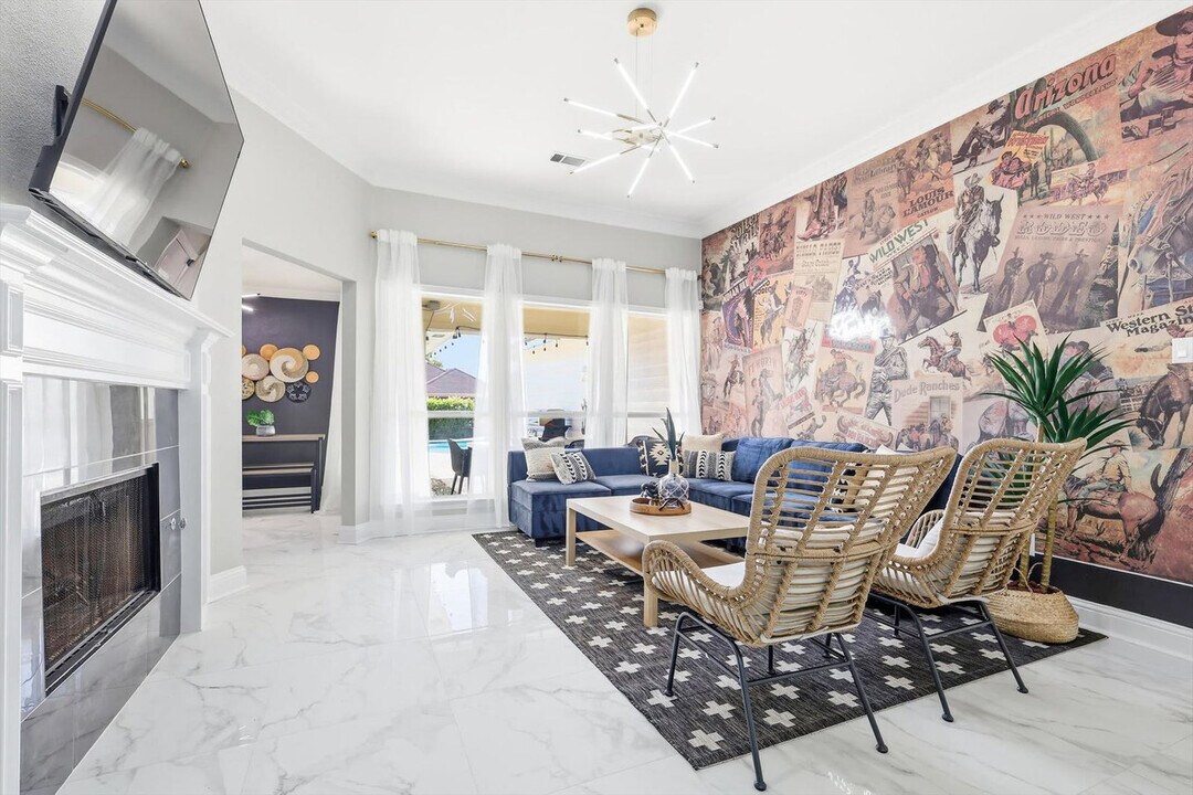 2720 Wild Grove Ln in Lancaster, TX - Building Photo