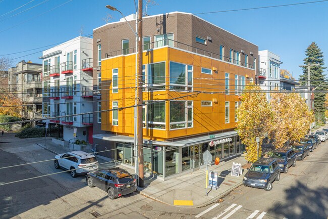 The Fifteen - Modern Living Meets Capitol in Seattle, WA - Foto de edificio - Building Photo