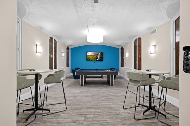 The Loop at Midtown in Richmond, VA - Foto de edificio - Building Photo