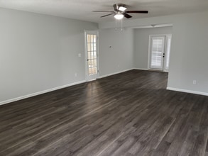 532 Kenton Dr in Irmo, SC - Foto de edificio - Building Photo