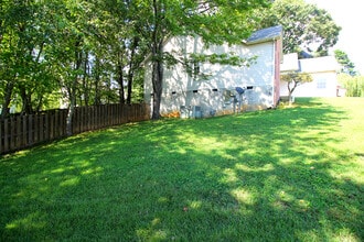 5510 Fair Oaks Ln in Knoxville, TN - Building Photo - Building Photo