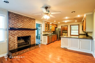 107 Sedgewood Ln in West Columbia, SC - Building Photo - Building Photo