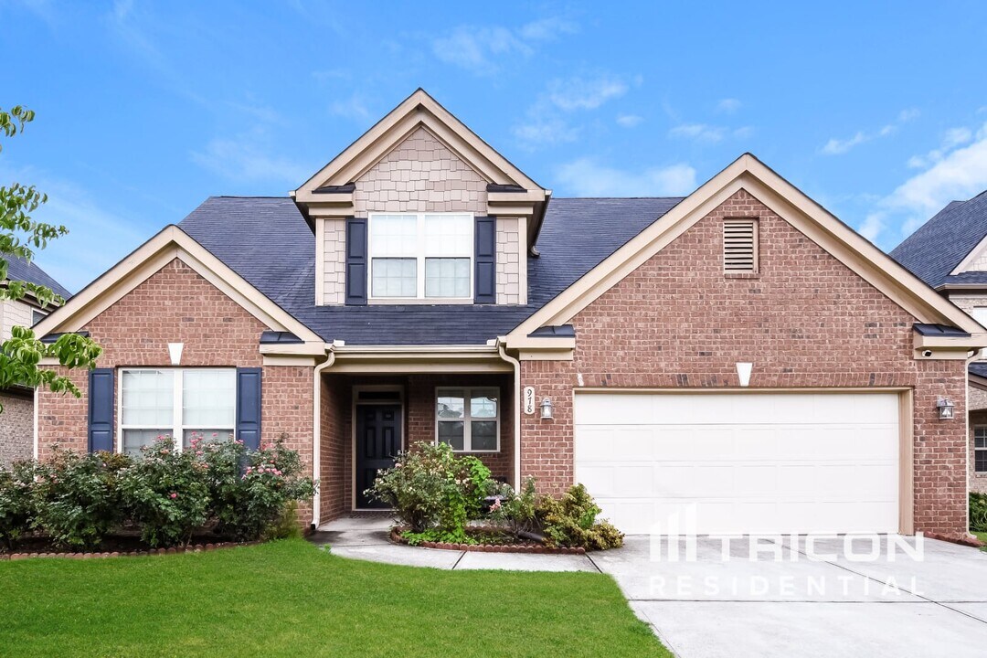 978 Reddy Farm Ln in Grayson, GA - Building Photo