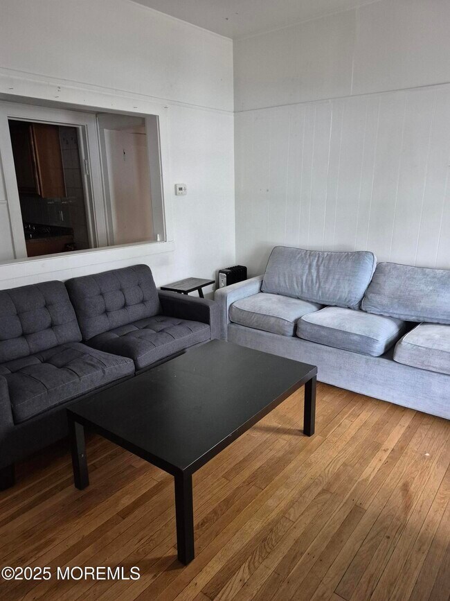 89 Poplar Ave in Deal, NJ - Building Photo - Building Photo