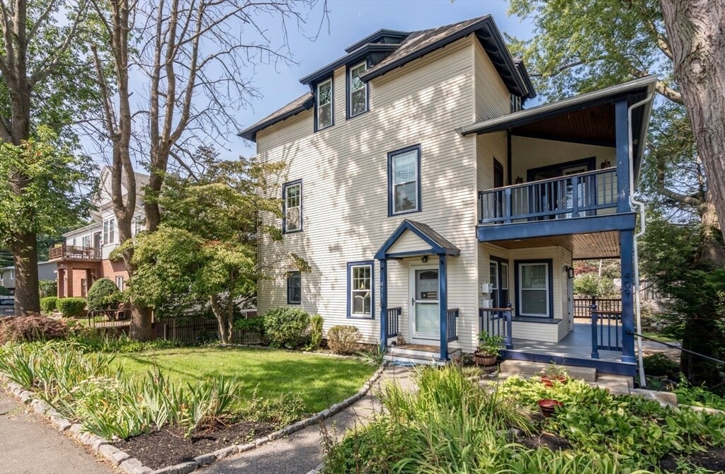 409 Atlantic Ave in Marblehead, MA - Building Photo