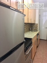 448 W 55th St-Unit -A2 in New York, NY - Foto de edificio - Building Photo