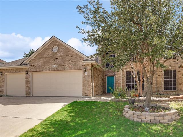 8728 Trace Ridge Pkwy in Fort Worth, TX - Building Photo