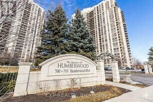 710 Humberwood Blvd in Toronto, ON - Building Photo