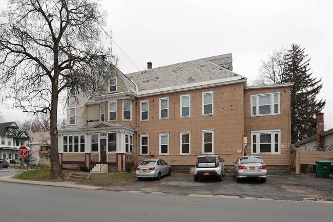 1197 Glenwood Blvd in Schenectady, NY - Building Photo - Building Photo