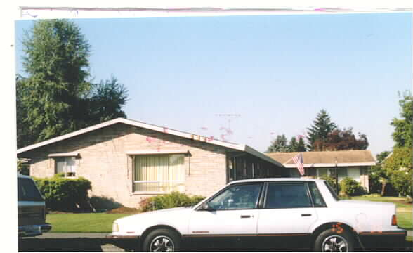 322 7th St SW in Puyallup, WA - Building Photo - Building Photo