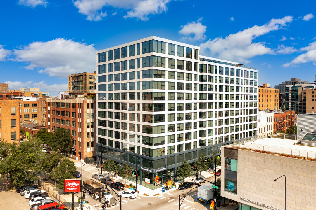 The Van Buren in Chicago, IL - Building Photo