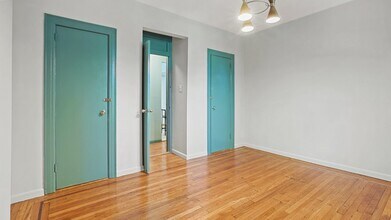 81 Olive St-Unit -A in New York, NY - Building Photo - Building Photo