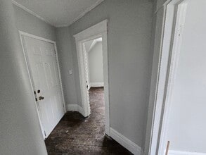 914 Clinton Ave in Kalamazoo, MI - Building Photo - Building Photo