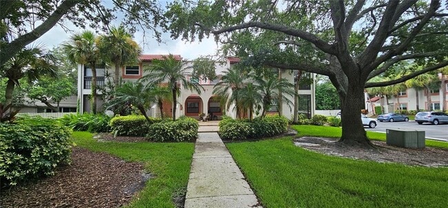 property at 484 Santa Cruz Pl NE