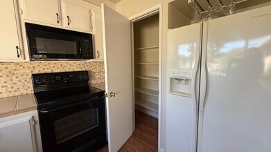 672 Swallow Dr in Livermore, CA - Building Photo - Building Photo