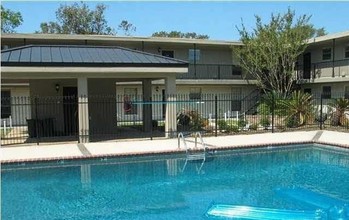 1290 Park Blvd, Unit 225 in Baton Rouge, LA - Building Photo - Building Photo