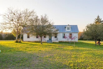 3831 Meadow View Ln in Fayetteville, TX - Building Photo - Building Photo