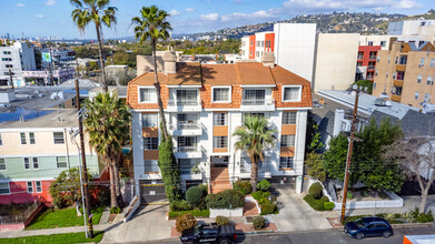 Sycamore House-Apartments in Los Angeles, CA - Foto de edificio - Building Photo